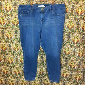 WOMENS TORRID BLUE JEANS DENIM JEGGING PANTS SIZE 26T JEGGINGS 26 TALL HIGH RISE